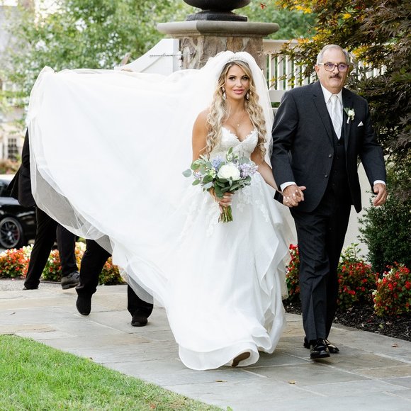 Hayley Paige Scout Wedding Gown Style #12100 - Picture 12 of 16